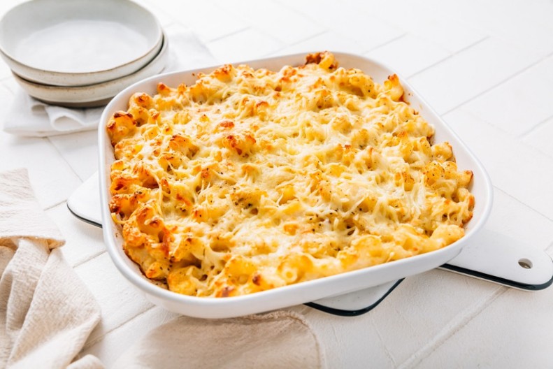 Makarone sa sirom kao iz restorana: Tajna je u kombinaciji 3 vrste sira, bukvalno se tope u ustima