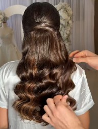 Lokne stoje ceo dan, nema šanse da se isprave: Ovaj trik ne znaju ni pojedini frizeri, a kosa nema šanse da se isparavi čak i nekoliko dana