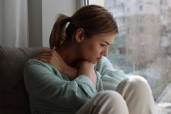 Pronašla sam skandaloznu poruku u džepu svog verenika: A kad sam ga pitala o čemu se radi - njegov odgovor me je "ubio!"