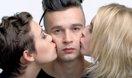 Dečko je predložio da otvorimo vezu: Pristala sam i uživam, ali on sad besni iako je bila njegova ideja