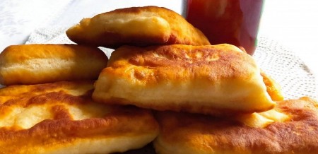 Bez čekanja da testo naraste: Vazdušasti bakini uštipci, gotovi za tren oka