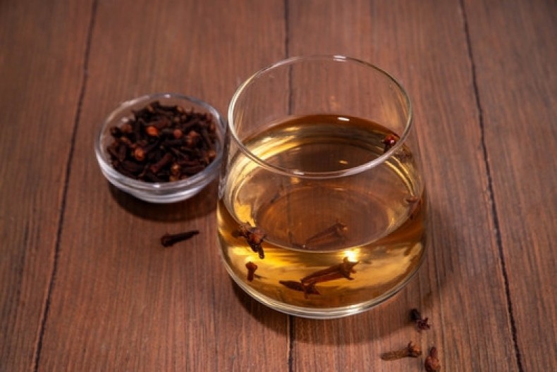 Pije se pola sata pre odlaska u krevet: Jedna čaša ovog pića pre spavanja čisti jetru i ublažava kašalj