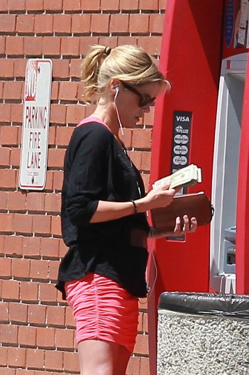 Poznatoj glumici počelo da otkazuje srce: Mislila je da se oseća loše zbog umora, a ovaj simptom je mesecima ignorisala