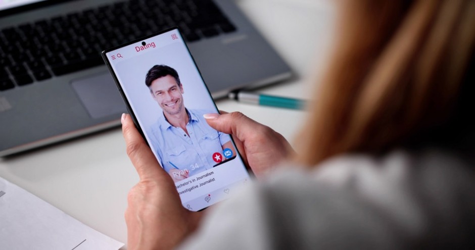 Njen spisak izazvao haos na internetu: Devojka traži da muškarac ispuni tačno 18 uslova da bi bila s njim!