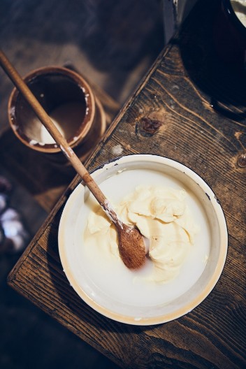 Kuvarica otkrila kako sama pravi maslac kod kuće: Gotov za 10 minuta, prirodniji i znatno jeftiniji od kupovnog
