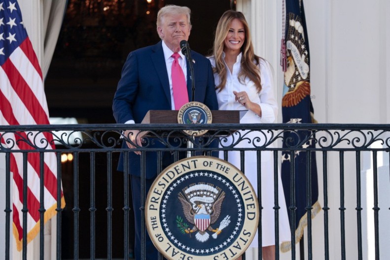 Oni su cirkus živi: Evo kojim nadimkom Donald Tramp zove Melaniju, da l' je ovo blam ili znak ljubavi?