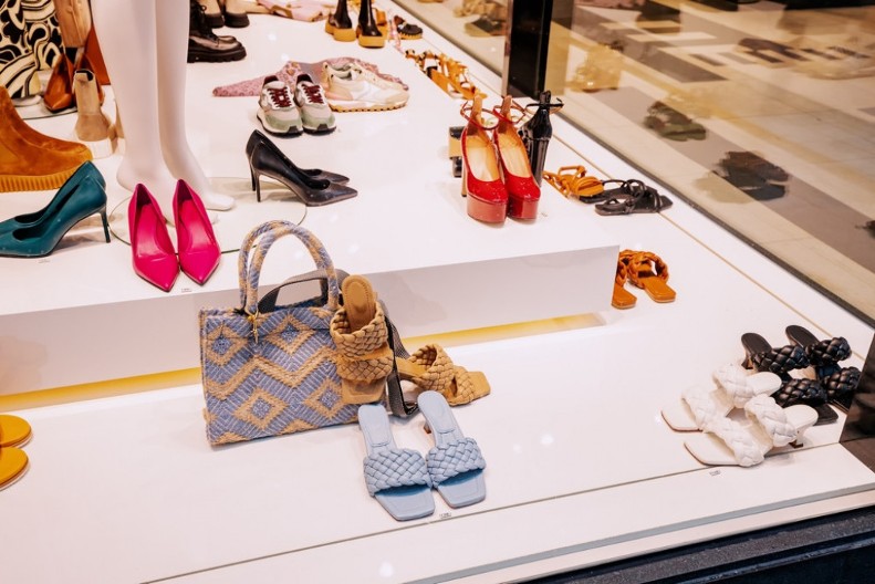 Za ovim sandalama su Srpkinje odlepile! Ni štikle ni baletanke im nisu ravne, one su sve što vam treba ovog leta!