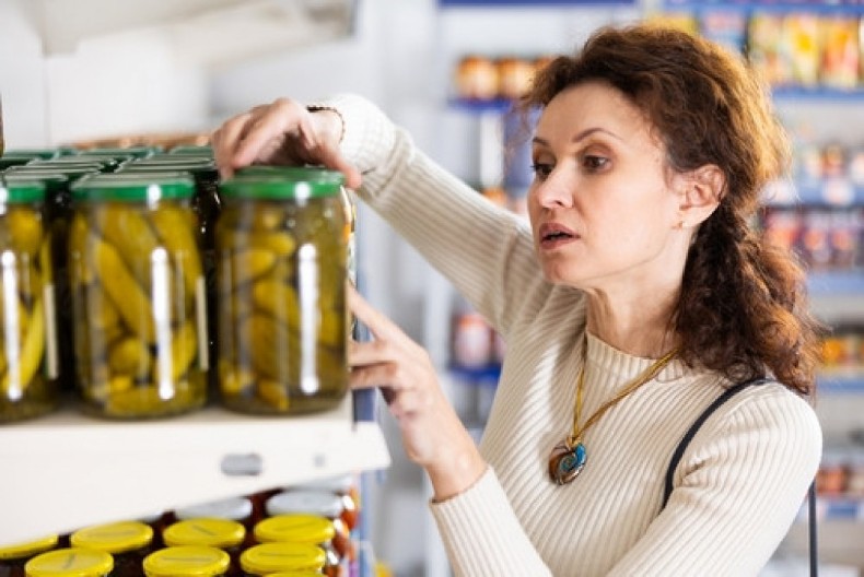 Voda od kiselih krastavaca je pravo blago: Obično završi u sudoperi, a kad čujete koliko je korisna više je nećete bacati