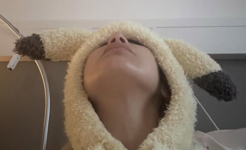 Vodi paklen život: Manekenka otkrila šta joj radi hronična bolest, ljudi ne veruju da se ovo krije iza njene božanske lepote