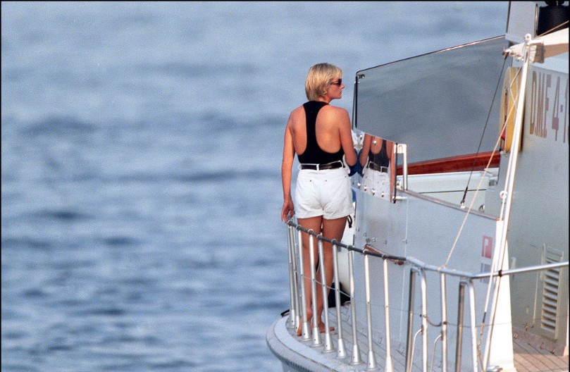 Kao da je predosetila svoju smrt: Jedan detalj sa poslednjeg putovanja princeze Dajane niko nije primetio