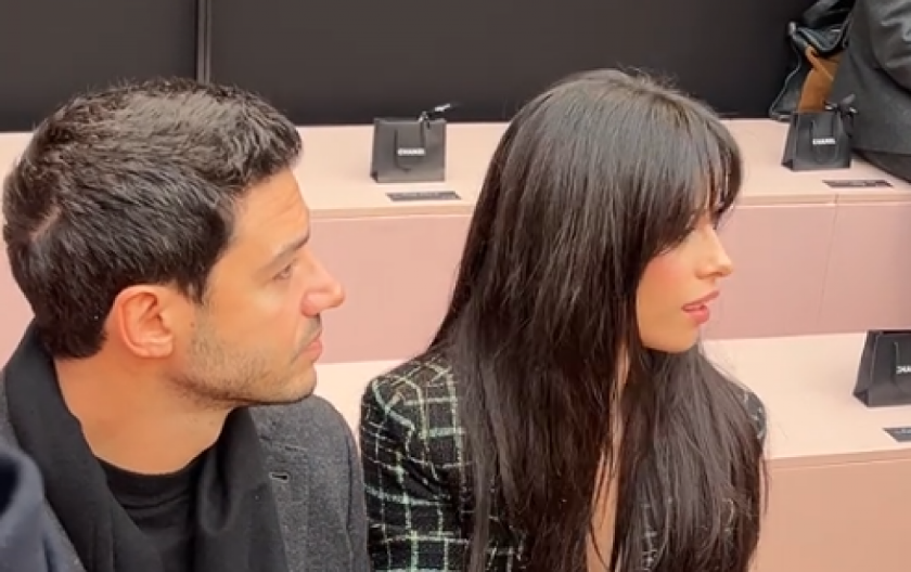 Zgrabila milijardera: Pevačica uhvaćena u vreloj akciji sa bogatim dečkom, dohvatili se na sred plaže, svi su gledali!