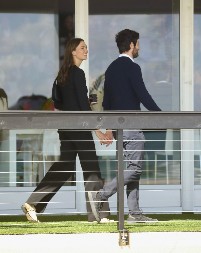 Sa mužem milijarderom sada čeka i treće dete: Slavna manekenka ponovo trudna, objavila fotografiju koja topi srca