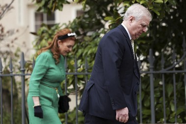 ,,Bahat je i ima lošu narav": Princa Endrua ne miriše ni osoblje, stalno titraju oko njega, a on se duri kao malo dete kada ne urade ovo