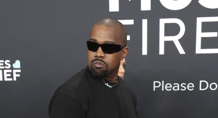 Rođenu ćerku uvlači u pakao: Reper ponovo na meti skandala, a sada se oglasila i Kim Kardašijan, jednim potezom je rekla sve