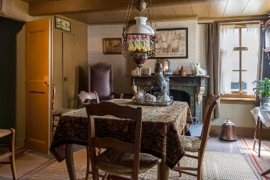 Izbacite ih iz kuće još danas: Ove stvari prizivaju nesreću, siromaštvo i svađe