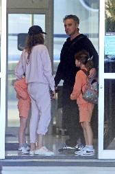 "Da nije žene, bio bih mrtav!": Slavni pevač jeo ribu dva puta dnevno – i zamalo umro, evo šta mu se dogodilo