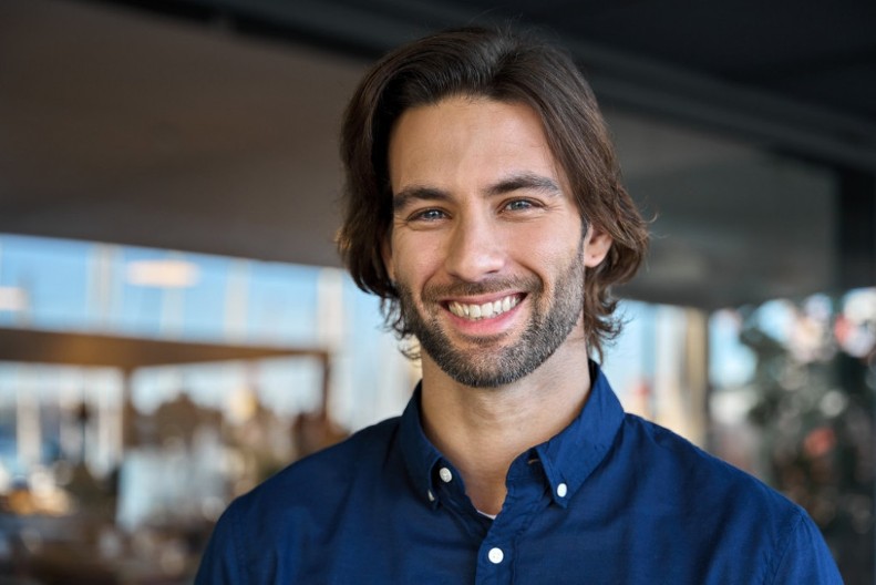 Milan je kao beba ostavljen u liftu, policajac ga odneo u Zvečansku: Reči vidovnjakinje slomile su mu srce