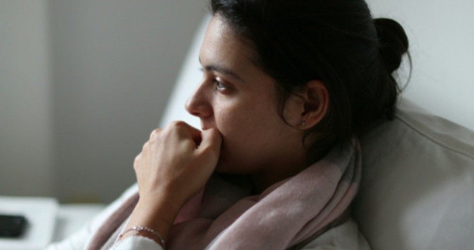 Posle ovoga vam više neće pasti na pamet da grickate nokte: Devojka završila u bolnici, pogledajte šta joj se dogodilo