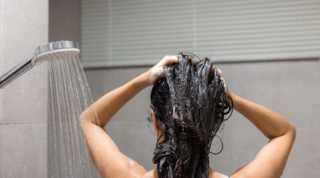 Nemojte se tuširati ujutru: Lekar objašnjava zašto je ova navika loša za naše zdravlje, evo koje vreme je najbolje