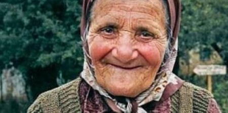 Dugovečni ljudi stalno rade ovih 5 stvari: Evo kako čuvaju srce, sprečavaju upale, produžavaju mladost