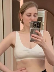 Da li prepoznajete pevačicu na slici? Munjevito je skinula kilograme, promenila je lični opis