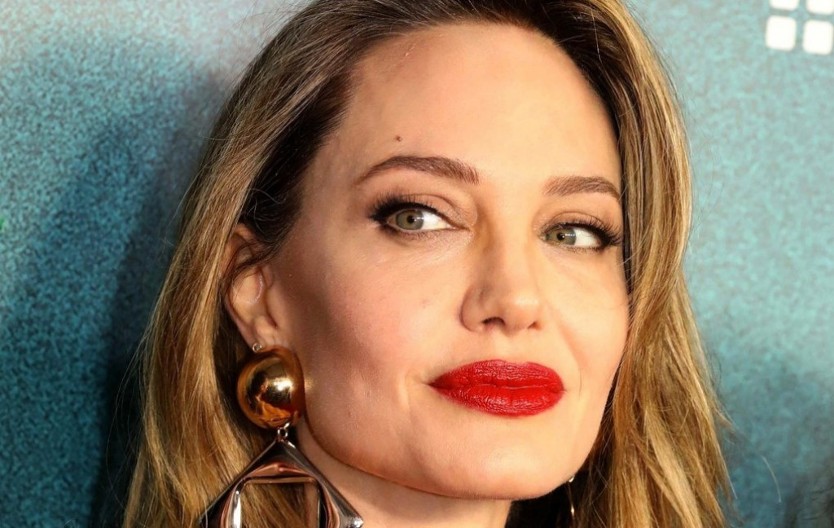 Želite pune usne kao Anđelina Džoli? Ne treba vam injekcija - magična smesa od 2 sastojka će ih povećati očas posla