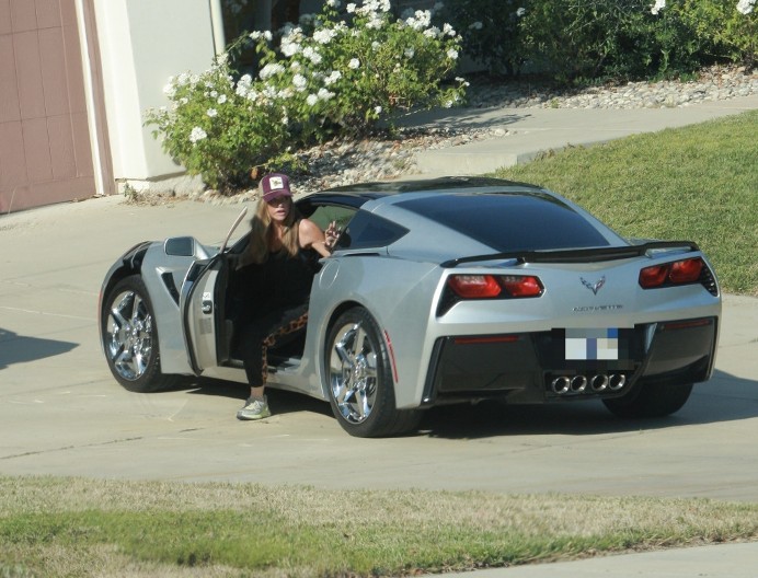 Poznata glumica optužila bivšeg za nasilje, pa mu upala u kuću: Sukob bio na ivici eskalacije, došla i policija - a u sve umešani svekar i svekrva!