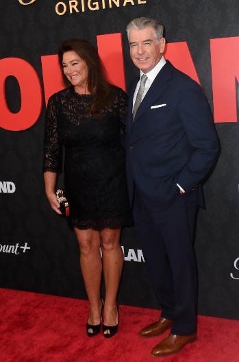 Žena Pirsa Brosnana pokazala brutalnu figuru: Govorili joj da ga nije dostojna, a sada je prava boginja!