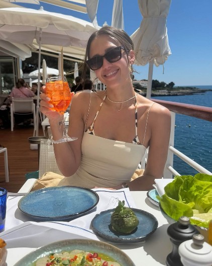 Procvetala posle razvoda: Džesika Alba (44) u minijaturnom bikiniju pokazala telo koje ostavlja bez daha!