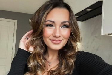 Sitna crna linija na noktu umalo je koštala života: Potresna ispovest majke troje dece, "nosila sam nadogradnju, a ispod se krio rak"