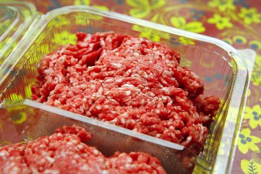 Sočno, mekše, ma fenomenalo: Starinski trik koji poboljšava ukus mlevenog mesa, ukus okrepljujući