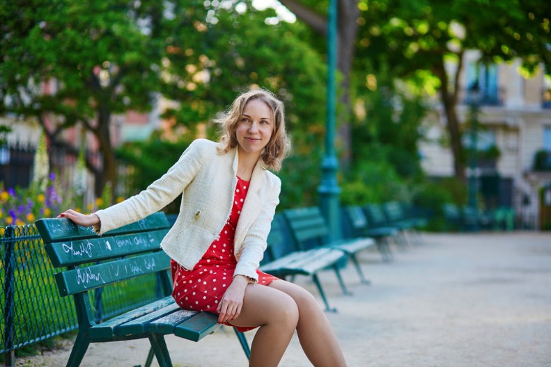 Imate široke kukove, višak na stomaku, velike grudi? Evo šta treba da nosite za vitak izgled i savršenu figuru