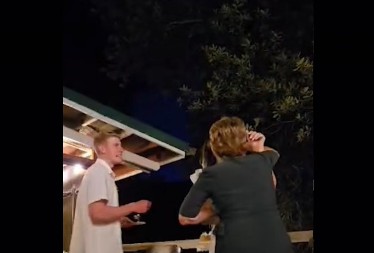 Svekrva mi je na svadbi zalepila tortu u lice: Uz to me je najstrašnije uvredila, a moj muž je ćutao i gledao!