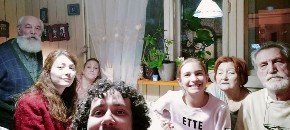 Aleksandra iz Beograda slavi 2 Uskrsa: Praznici ove godine padaju na isti dan, a evo kako će ih njena porodica proslaviti