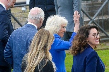 Pogledajte kralja Čarlsa nakon što je završio u bolnici zbog jakih terapija: Evo kako sada izgleda britanski monarh