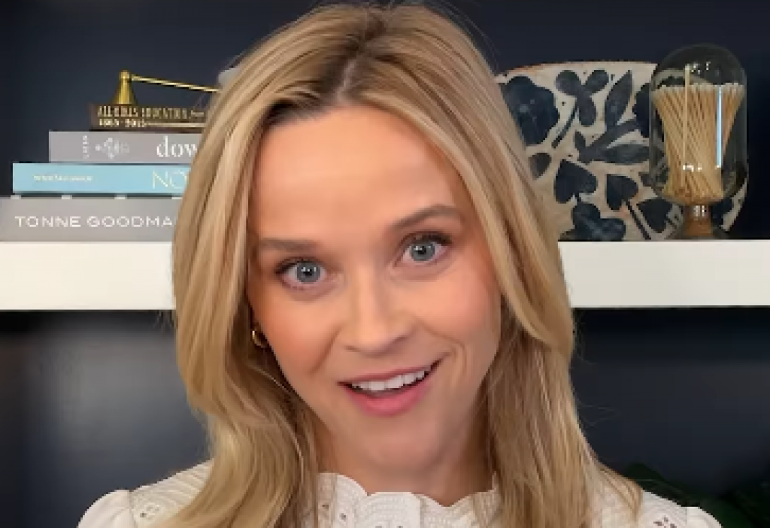 Bluza sa rupicama je uvek moderna: Proleće ne može da počne bez ovog komada, predivan je i ženstven, nema mu ravnog