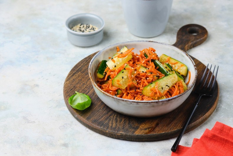 Da li ste čuli za retinol salatu? Žene u Srbiji je masovno jedu, kažu da im koža blista, a košta manje od 80 dinara