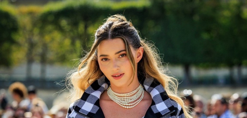 Žene su poludele za njima: Cveće u kosi je stari trend, ali ovi detalji su nešto potpuno novo, biće hit leta 2025.