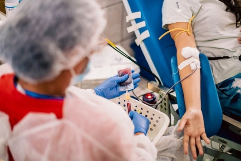 Da li znate šta se dešava sa organizmom nakon davanja krvi? Kada budete čuli, doniraćete češće