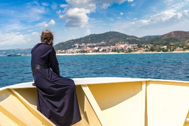 Monasi sa Svete Gore svaki dan imaju ove 3 namirnice na stolu: Obrok ne traje duže od 15 minuta, evo zbog čega