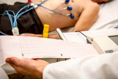 5 simptoma srčanog udara za koje niko ne zna: Mislite da to nema veze sa srcem - a najavljuju infarkt