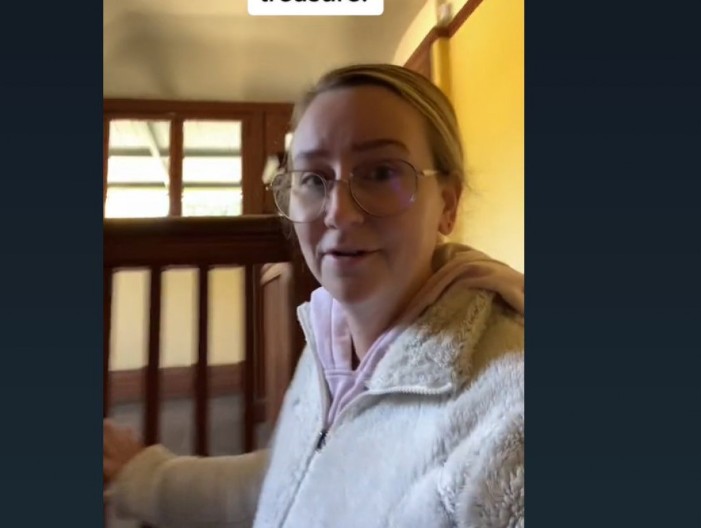 Kupili smo kuću i šokirali se: Nismo mogli da verujemo šta smo otkrili u ćerkinoj sobi, kao da smo u horor filmu!