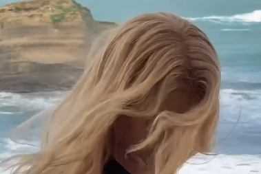 Zategnuta kao praćka, žena bukvalno grmi: Čuvena glumica pokazala vitku liniju, izgleda brutalno na pragu sedme decenije