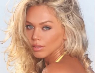 Od slavne manekenke do beskućnice bez zuba: Jeziva propast bivše žene zvezde "Čuvara plaže"