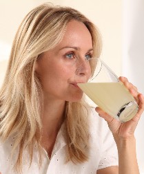 "Čaša tople vode sa limunom je glupost": Dr Filgud otkrio da su naše bake znale najbolji "lek" za mršavljenje