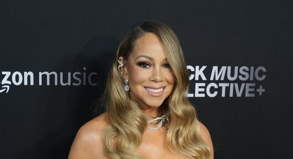 Maraja Keri na sebi nosi 10 miliona dolara! Obukla je samo bodi sa dekolteom do pupka, ali jedan detalj vredi bogatstvo