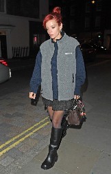 Psihički se oseća loše i odbija da jede: Poznata pevačica razvodi se od supruga, a rastanak jako teško podnosi