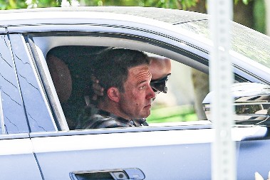 "Ljubila sam Bena Afleka!": Poznata plavuša tvrdi da je smuvala glumca, on se pravi da je ne poznaje