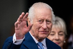 Dekina miljenica: Evo zašto kralj Čarls obožava princezu Šarlot, ispunila mu je jednu veliku želju