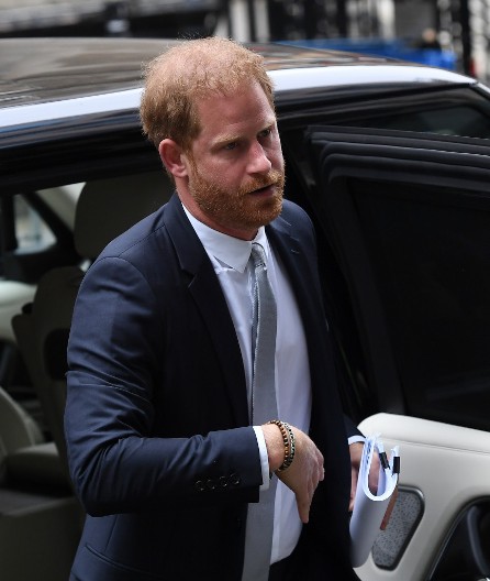 Konačno su se sreli! Šta su princ Hari i kralj Čarls pričali u Londonu?